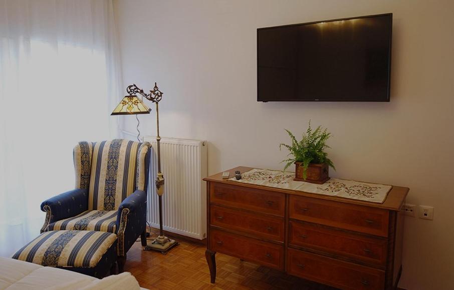 Heraklion Center Boutique 3 Bedroom Apartment Penelope ภายนอก รูปภาพ